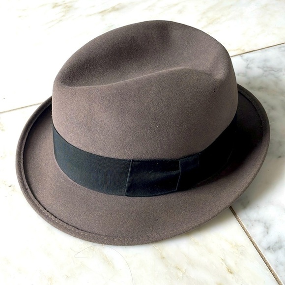 Barry’s Ltd Other - VINTAGE Barry’s Ltd gray felt black band men’s fedora hat, excellent condition